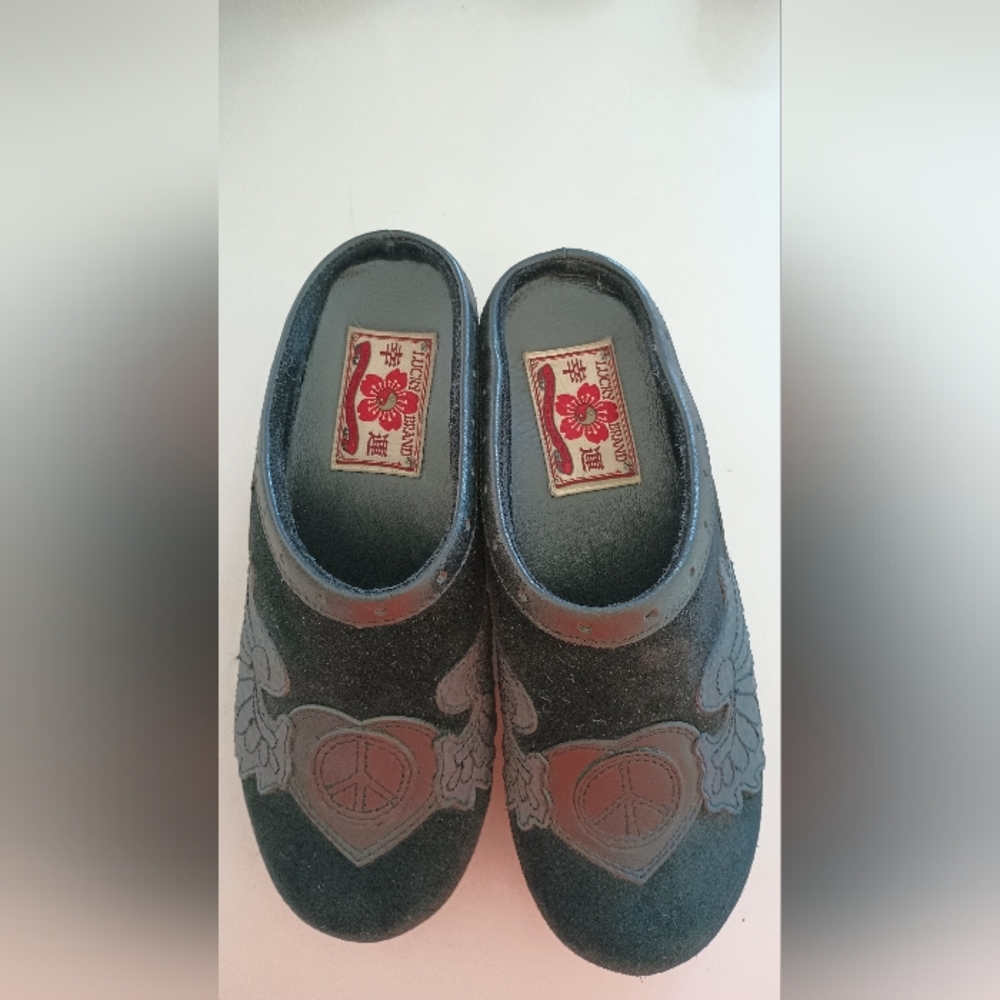 Lucky Brand "Peace" clogs